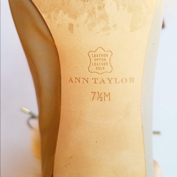 Ann Taylor Lamb Shearling Fur Lace Up Pointed Toe - Picture 3 of 7